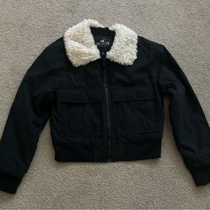 “Hollister”: jacket (NEVERWORN)